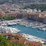 Baie Des Anges Alloggio in famiglia